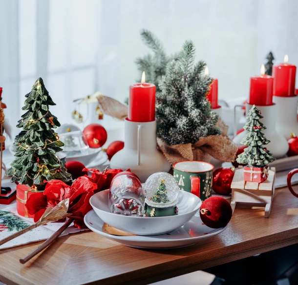 SVIATOČNÉ STOLOVANIE