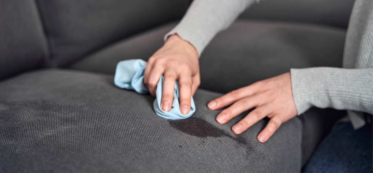 Ako správne čistiť a udržiavať sedacie súpravy?