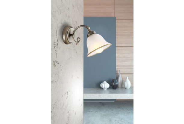 Nástenná lampa Odin, mosadz