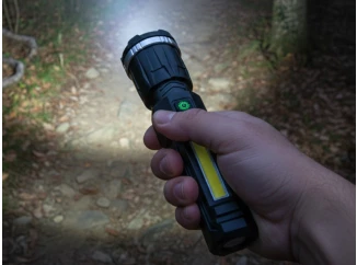 Nabíjacie svietidlo LED Trixline 16 cm, čierna