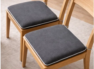 Súprava podsedákov na stoličky (2 ks) Edda 37x37 cm, šedá s lemom