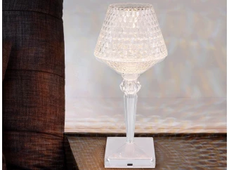 Stolná LED lampa Gixi, imitácia krištáľov