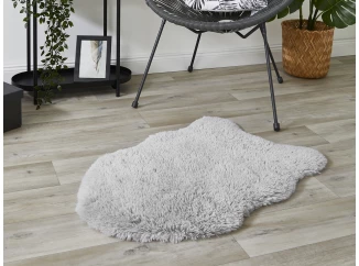 Umelá kožušina Alpa 50x80 cm, strieborná