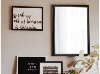 Nástenné zrkadlo Nadine 34x45 cm, čierno-zlaté, perlový dekor