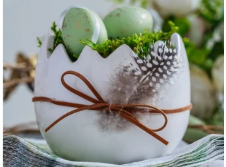 Veľkonočná dekorácia Obal na osivo 9 cm, biela s pierkom
