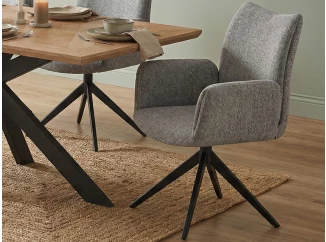 Otočná jedálenská stolička s podrúčkami Kassandra, holubia šedá tkanina