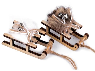 Závesná vianočná dekorácia (2 druhy) Sánky s rolničkou (2 ks)