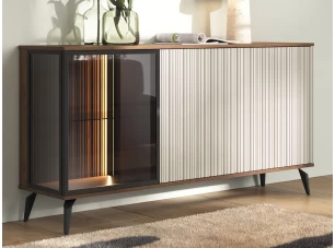 Široká komoda s presklením Vici 154 cm, orech/kašmírovo béžová, s osvetlením