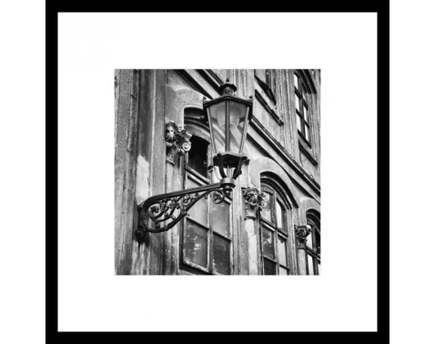 E-shop Rámovaný obraz Lampa 50x50 cm, čiernobiely%