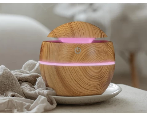 E-shop Mini zvlhčovač vzduchu s aromaterapiou 130 ml, LED%