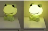 Detská LED stolná lampa Žaba, zelená