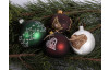 Vianočná ozdoba Zelená guľa so stromčekmi 8 cm, sklo