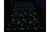 Detský koberec svietiaci v tme Glow 80x150 cm, mesiačiky