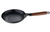 Panvica Odin 28 cm, železo, čierna