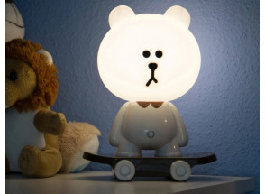 Detská LED stolná lampa Medvedík na skateboarde